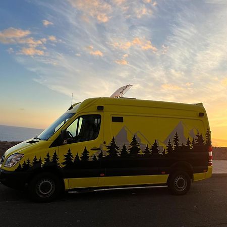 On Road- Feel Freedom With Campervan! Guincho  Exteriör bild