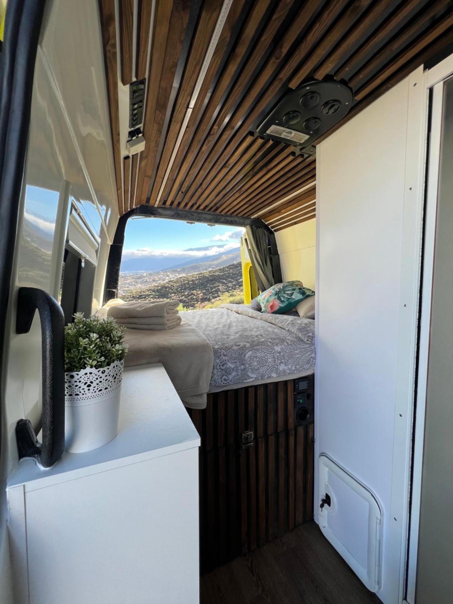 On Road- Feel Freedom With Campervan! Guincho  Exteriör bild