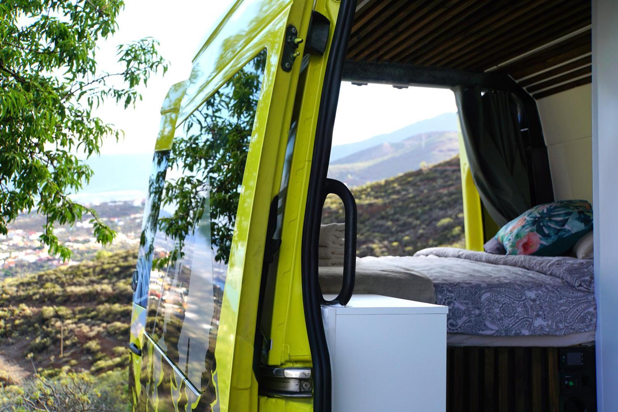 On Road- Feel Freedom With Campervan! Guincho  Exteriör bild
